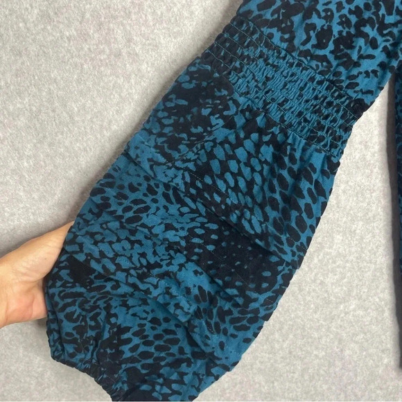 Chicos Velvet Burnout Flocked Sleeve Bohemian Teal Black Top - Picture 4 of 9